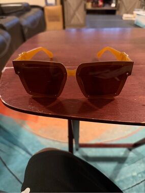 CHANEL Square Sunglasses with Amber Frame and Brown Lenses